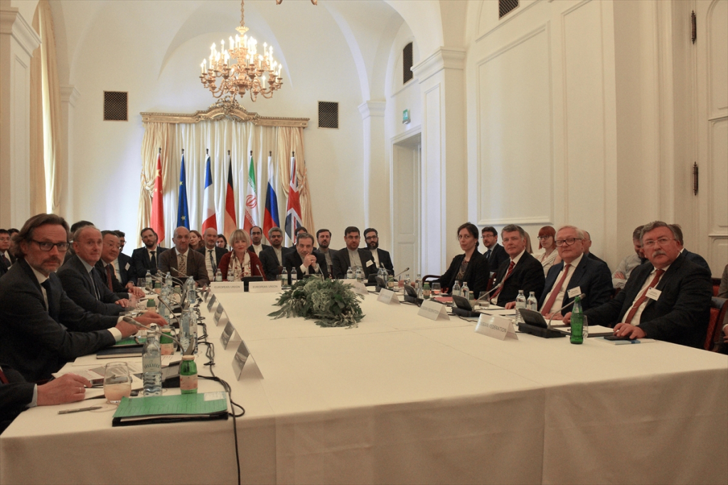 وافقت إيران أخيراً على التفاوض بشأن برنامجها النووي، لكن هل تحمل هذه الجولة أي جديد؟