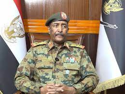 البرهان يعلن عزمه ترك الجيش واعتزال السياسة