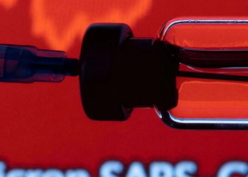 طبيبة من جنوب إفريقيا: المصابون بالمتحورة أوميكرون يعانون “أعراضا خفيفة”