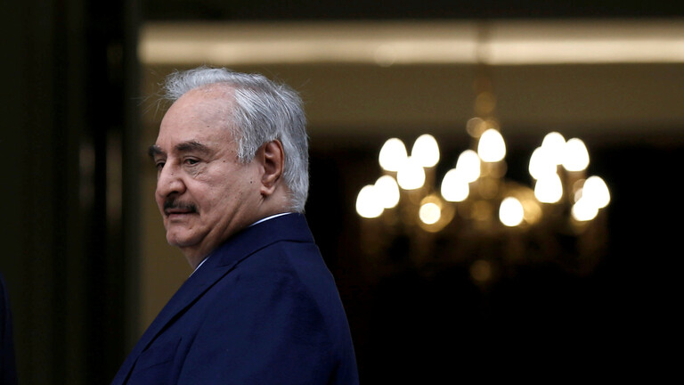 ما خيارات حفتر بعد استبعاده من الترشح للانتخابات الليبية؟ ما خيارات حفتر بعد استبعاده من الترشح للانتخابات الليبية؟