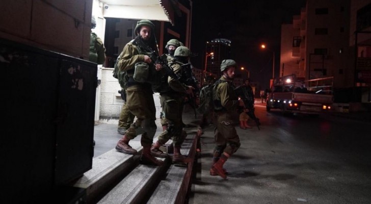 كيان الاحتلال يشن حملة اعتقالات في الضفة الغربية المحتلة كيان الاحتلال يشن حملة اعتقالات في الضفة الغربية المحتلة