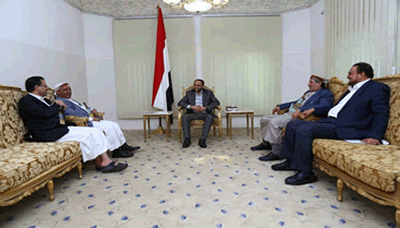 الرئيس المشاط يلتقي رئيس مجلس النواب ونائبه ووزير الإدارة المحلية وأمين العاصمة
