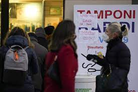 إيطاليا تحظر احتفالات العام الجديد