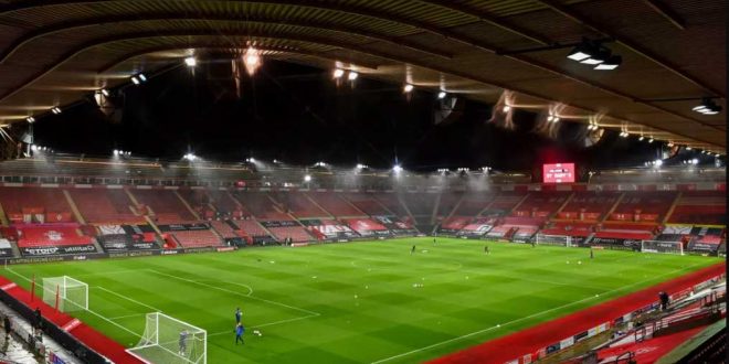 تأجيل مباراة ساوثامبتون ونيوكاسل في الدوري الإنكليزي بسبب كورونا