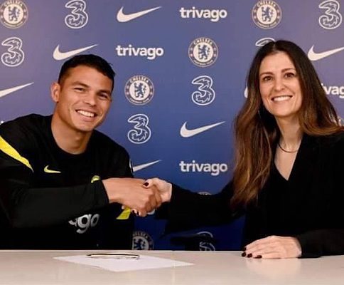 البرازيلي تياغو سيلفا يمدد عقده مع تشلسي حتى 2023