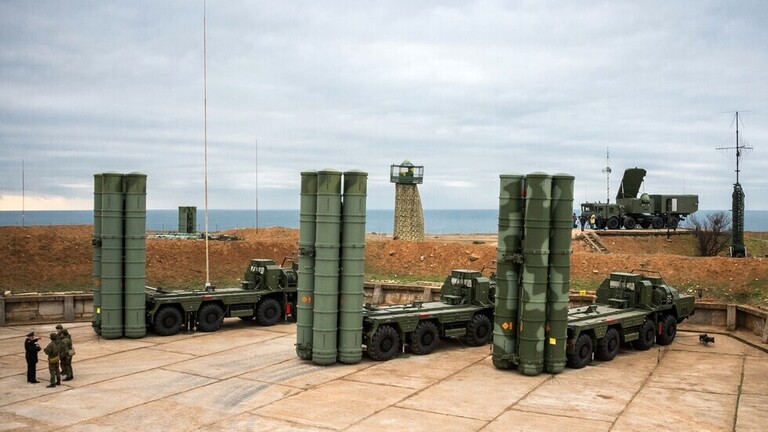 الدفاع الروسية تنشر منظومات الدفاع الجوي “S-400” في بيلاروس