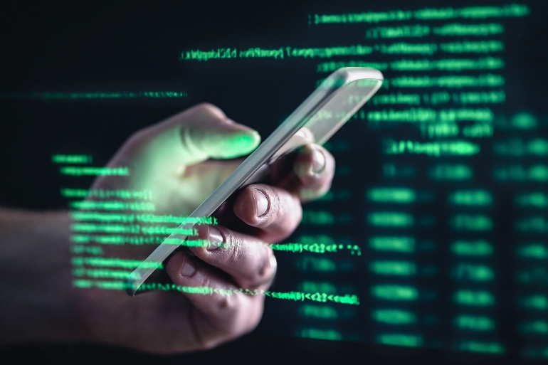 هيئة أوروبية تدعو إلى حظر برنامج “بيغاسوس” التجسسي الصهيوني