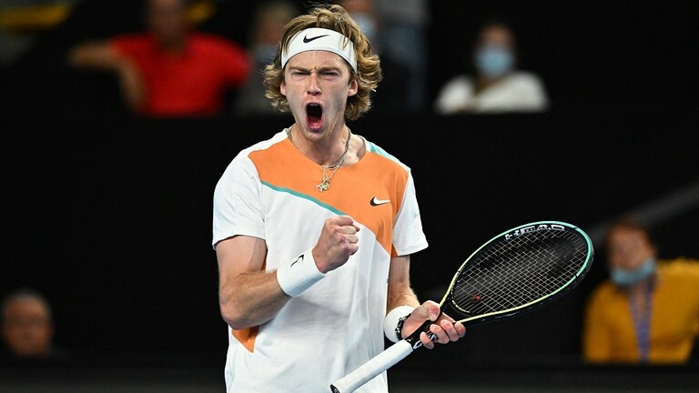 الروسي روبليف يتوج بلقب بطولة مرسيليا للتنس