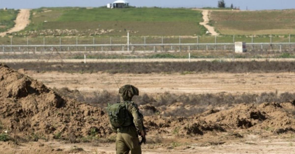 قوات الاحتلال تستهدف الأراضي الزراعية شرق خان يونس بقطاع غزة قوات الاحتلال تستهدف الأراضي الزراعية شرق خان يونس بقطاع غزة