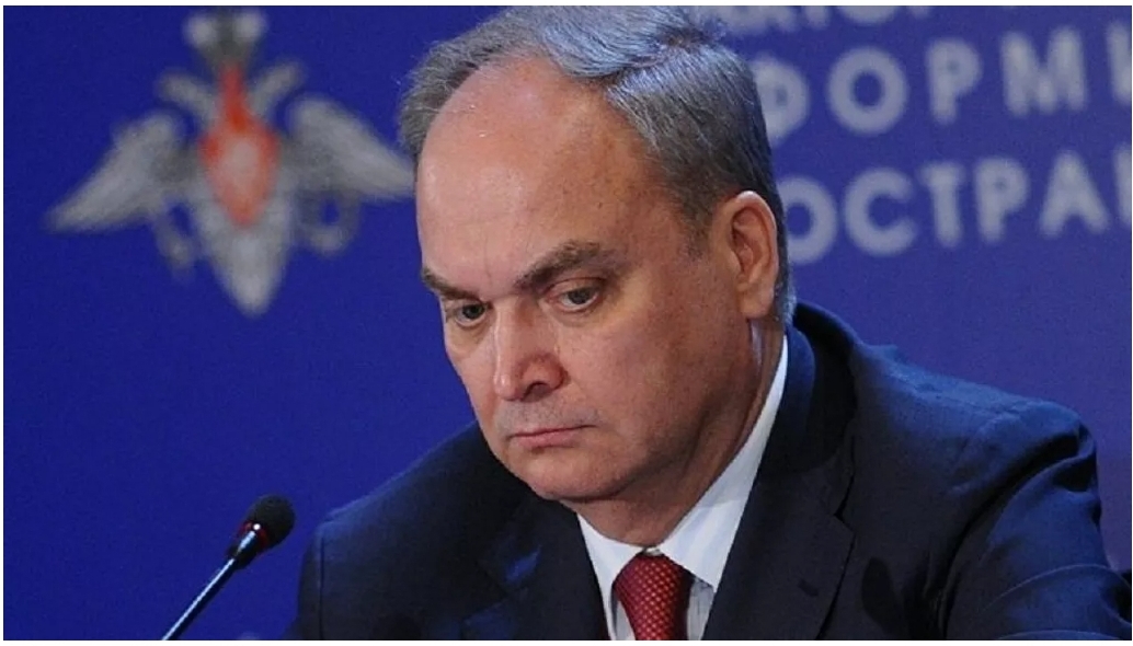 أنطونوف: روسيا سترد على طرد الدبلوماسي الروسي من الولايات المتحدة