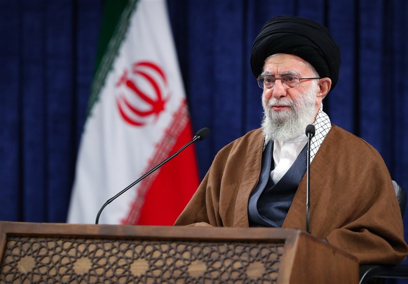 الخامنئي: أوكرانيا وقعت ضحية سياسة افتعال الأزمات الأمريكية