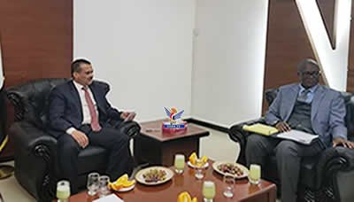 وزير الصناعة يلتقي منسق كتلة الإنعاش المبكر بالأمم المتحدة