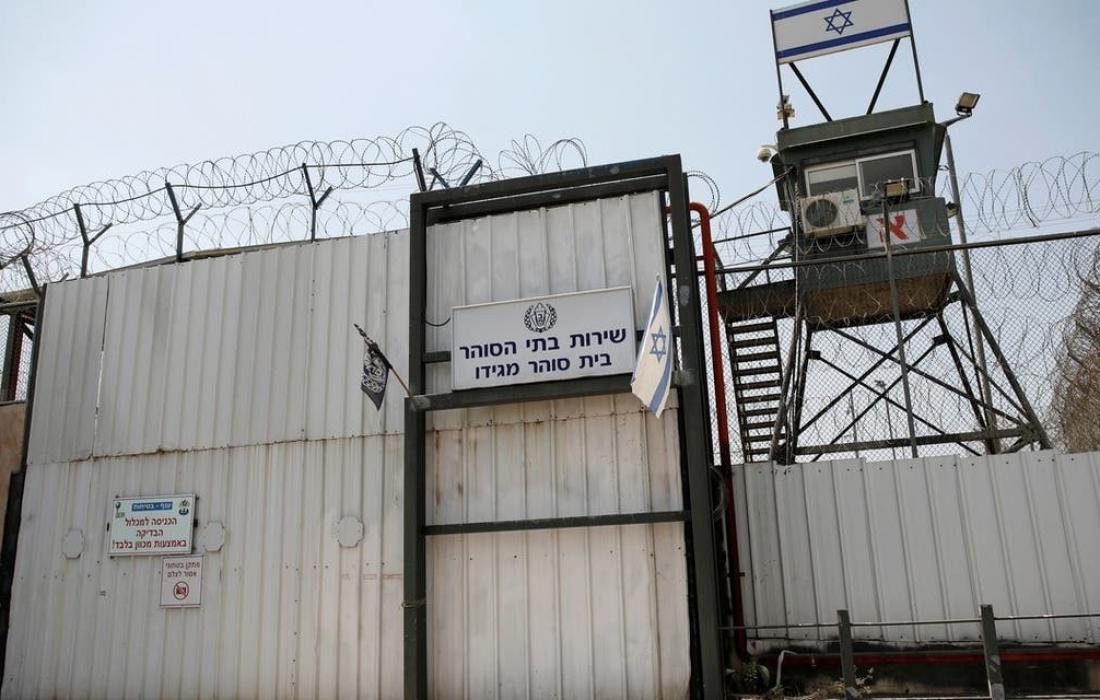 الأسرى الفلسطينيون يؤكدون استمرار انتفاضتهم حتى تراجع إدارة سجون الاحتلال عن إجراءاتها