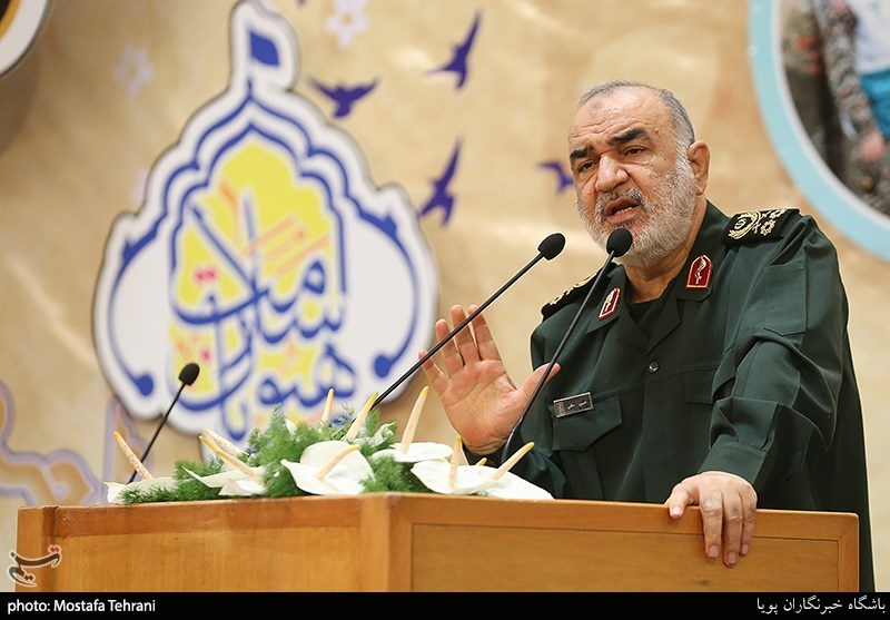 اللواء سلامي : اقامة بعض دول الخليج علاقات مع الكيان الصهيوني أمر غير مقبول