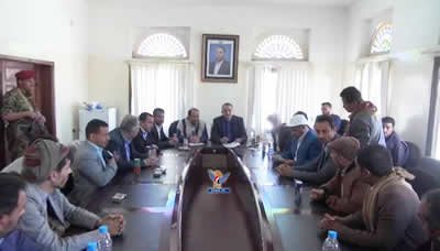 وزير المياه يرأس اجتماعا موسعا في عمران لمناقشة الوضع المائي