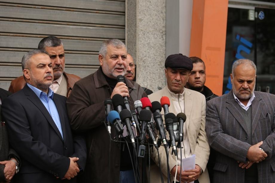 الفصائل الفلسطينية تحذر الاحتلال من استمرار جرائمة في جنين الفصائل الفلسطينية تحذر الاحتلال من استمرار جرائمة في جنين