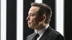 لماذا يريد أغنى رجل في العالم احتكار الإنترنت؟ لماذا يريد أغنى رجل في العالم احتكار الإنترنت؟