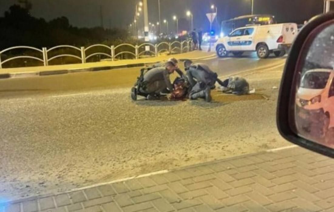 إصابة جندي صهيوني بجراح خطيرة جراء عملية دهس قرب “اللد” المحتلة