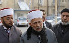 رئيس الأوقاف الإسلامية في القدس يدعو للدفاع عن المسجد الأقصى والقدس