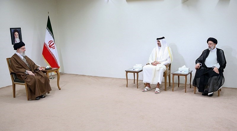 الخامنئي: الكيان الصهيوني اليوم ليس في وضع يمكن أن يُطمع فيه أو يُخشى منه