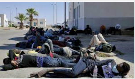 الجيش التونسي ينقذ 81 مهاجرا أبحروا من سواحل ليبيا