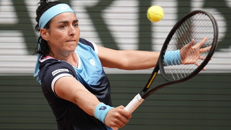  اللاعبة التونسية جابر تودع بطولة “رولان غاروس” الفرنسية مبكرا