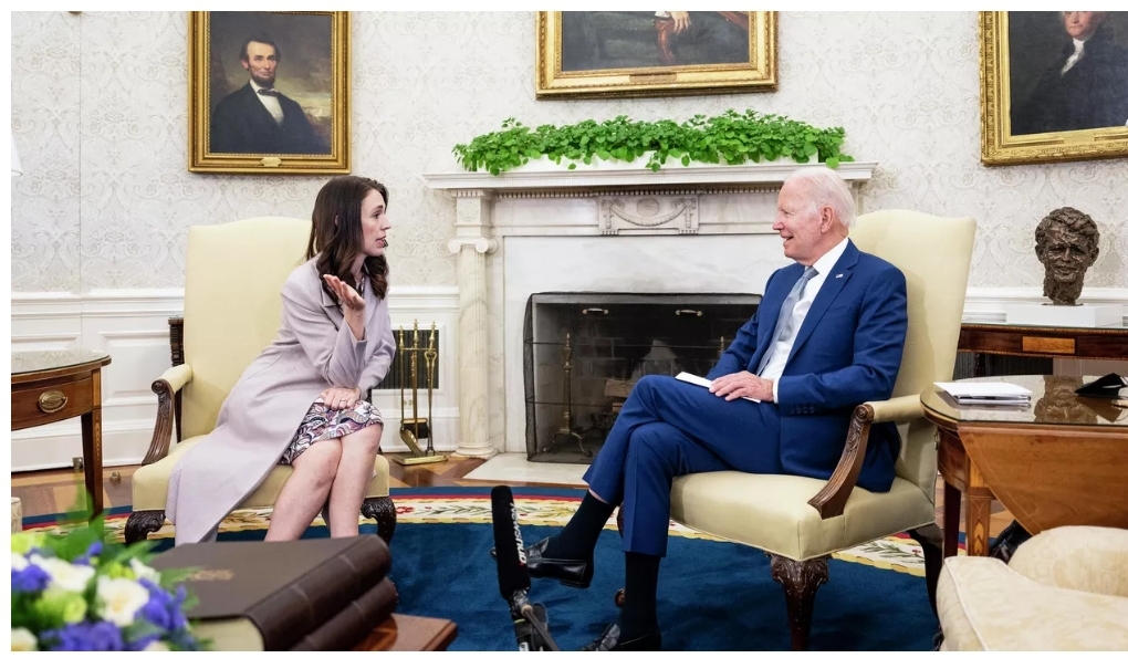 نيوزيلندا وأمريكا تقيما علاقات عسكرية لمواجهة “التوسع الصيني”