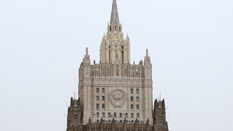 روسيا: العلاقات بين موسكو ووارسو متوترة أكثر من أي وقت مضى