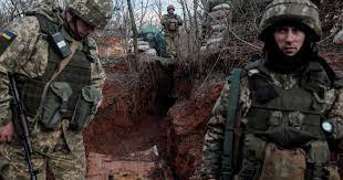 الجيش الروسي يعلن عزمه فتح ممر إنساني لإجلاء المدنيين شرق أوكرانيا