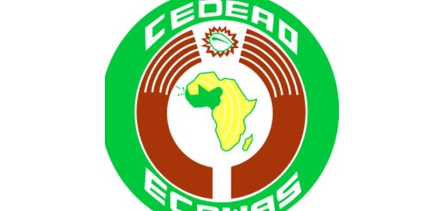 ايكواس تنشر قوة عسكرية لإرساء الاستقرار في غينيا بيساو