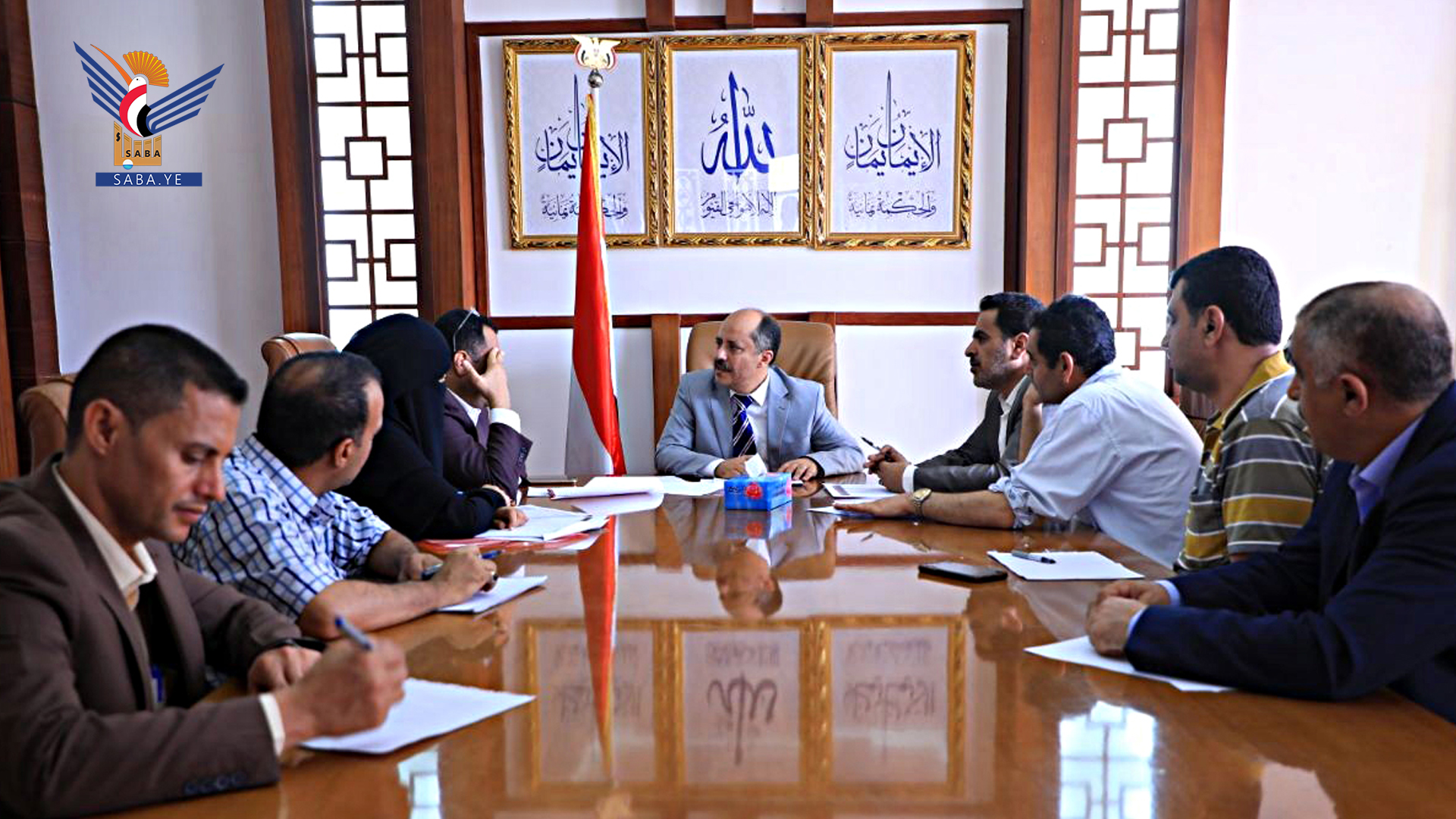 مناقشة إعداد الخطة التنفيذية لمشاريع الروية الوطنية بوزارة الصناعة