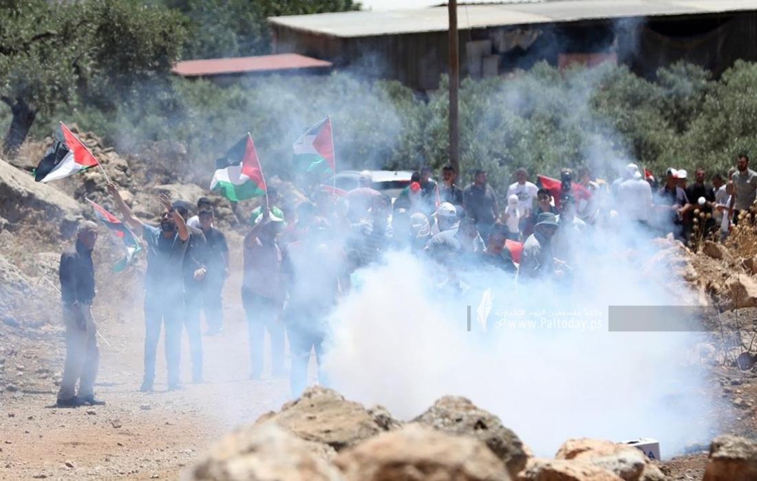 إصابة عشرات الفلسطينيين في مواجهات مع قوات الاحتلال بالضفة الغربية المحتلة