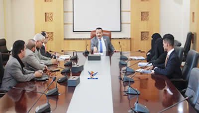 وزير الخارجية يلتقي مجموعة شباب مبادرة طريق الحرير