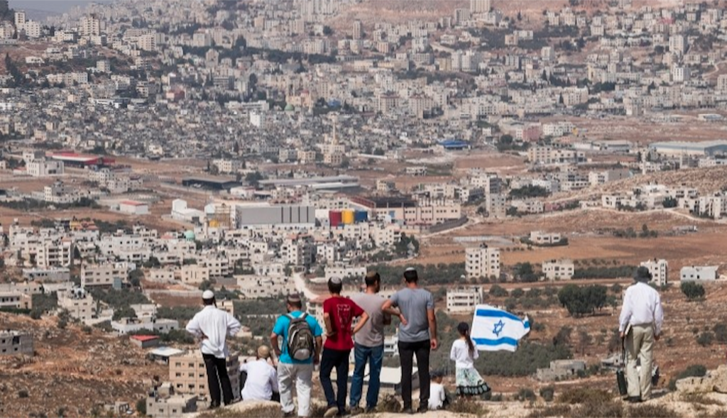 كيان الاحتلال يدشن بؤرٍ استيطانية جديدة تلتهم أراضي الضفة الغربية