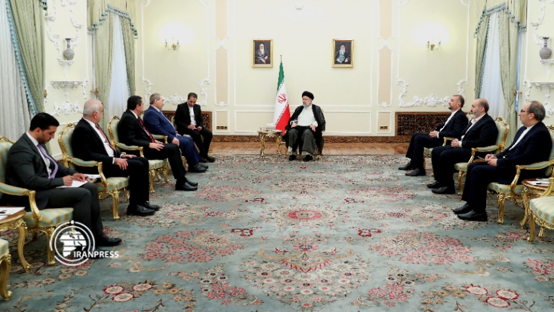 الرئيس الإيراني يشدد على ضرورة استعادة الجيش السوري السيطرة على كافة الحدود