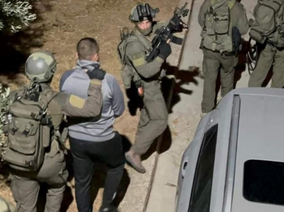 قوات الاحتلال الصهيوني تشن حملة اعتقالات واسعة في الضفة الغربية المحتلة
