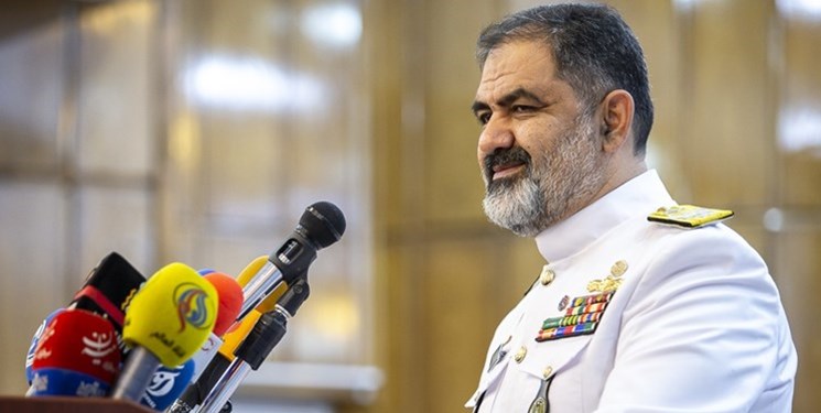 قائد البحرية الايرانية يرد على الصهاينة : نعزز وجودنا في المياه الحرة أينما نقرر