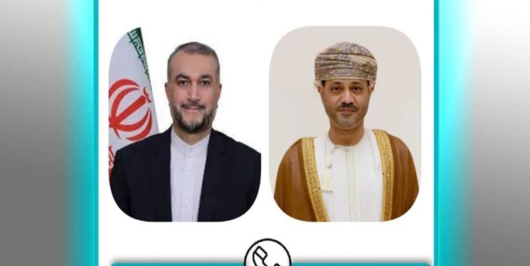 وزير الخارجية الإيراني يبحث هاتفيا مع نظيره العماني مستجدات المفاوضات النووية