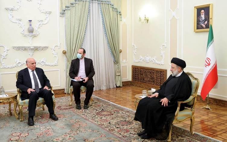 رئيسي: مرجعية العراق تؤدي دوراً مهماً في استقرار البلد