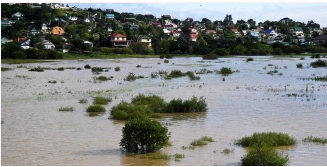 مصرع ثلاثة أشخاص جراء إعصار في شرق روسيا