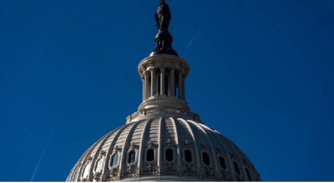 سيناتور أمريكي يعترف: ساعدنا أوكرانيا في هجومها المضاد