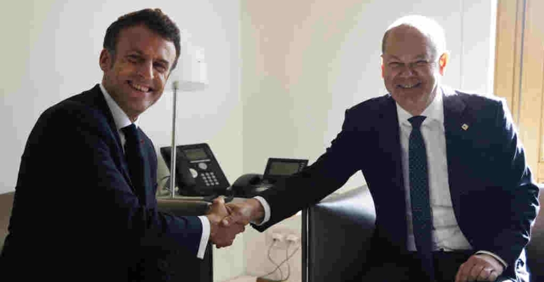 بعد الخلافات العلنية.. ماكرون وشولتس يبديان رغبة في التهدئة