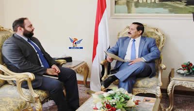 وزير الخارجية يلتقي القائم بأعمال مدير مكتب المبعوث الأممي