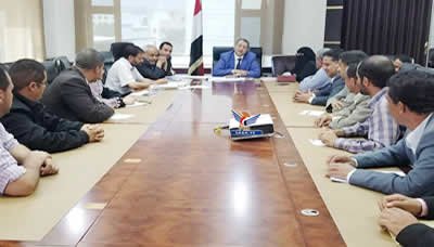 وزير المياه والبيئة يراس اجتماعا لمناقشة سير العمل بالمؤسسة العامة للمياه