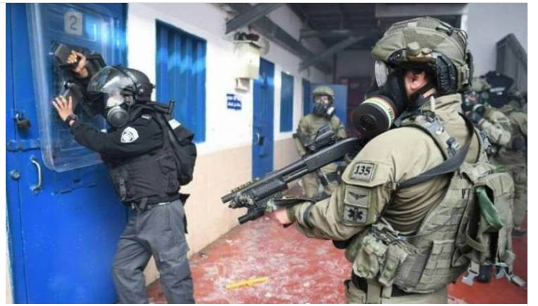 وحدات القمع الصهيونية تعتدي على الأسرى الفلسطينيين في سجن “عوفر”