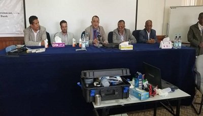 وزير المياه والبيئة يؤكد على أهمية تأهيل الكوادر بمجال المياه والصرف الصحي