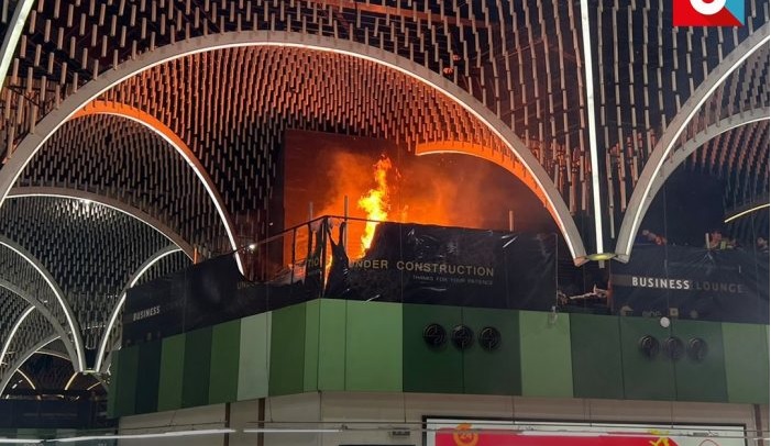 العراق.. اندلاع حريق ضخم في مطار بغداد الدولي