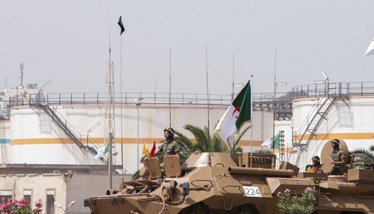 الجزائر ترفع ميزانيتها الدفاعية للعام 2023 إلى أكثر من 22 مليار دولار