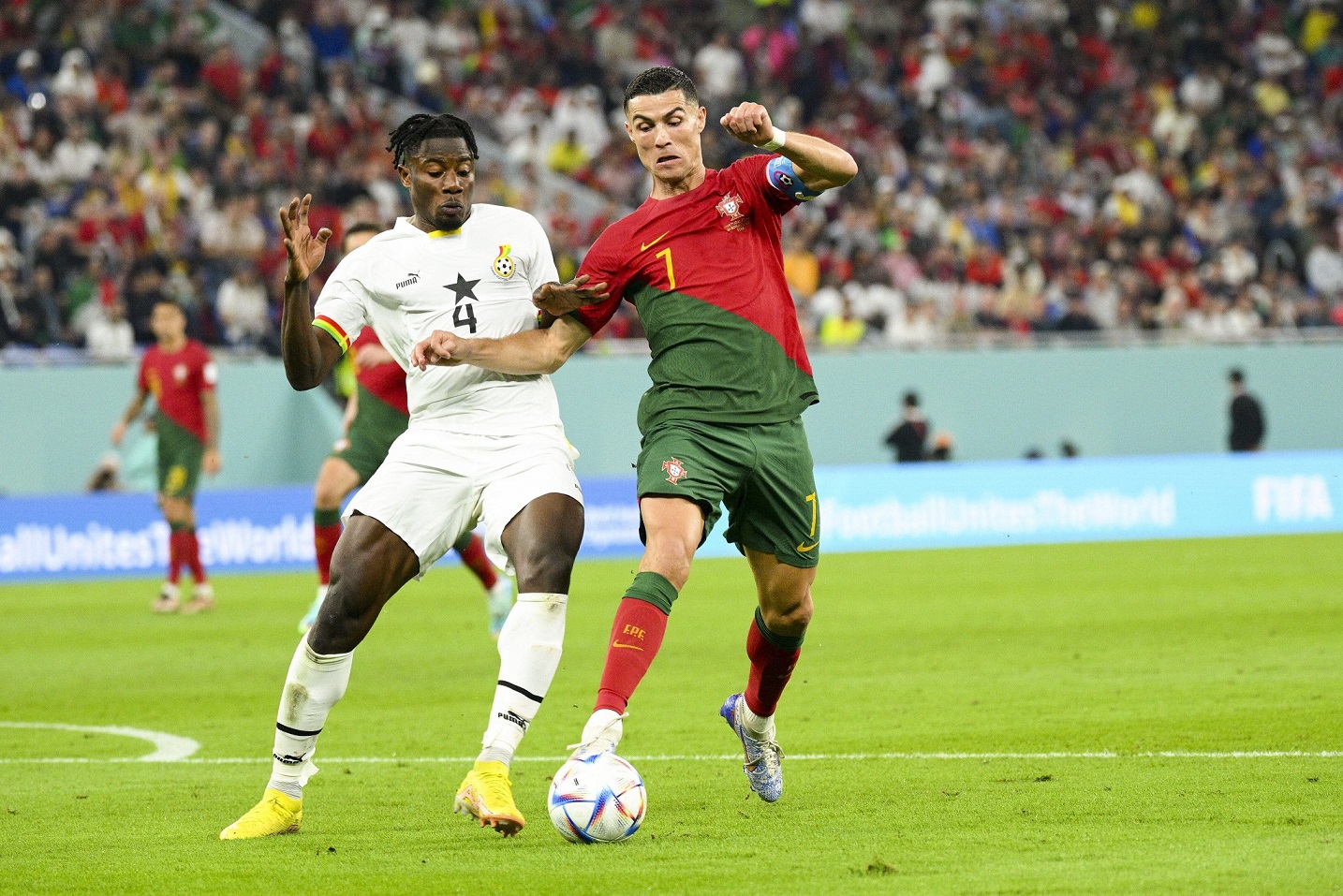 البرتغال يحقق فوزا صعب على غانا في نهائيات كأس العالم