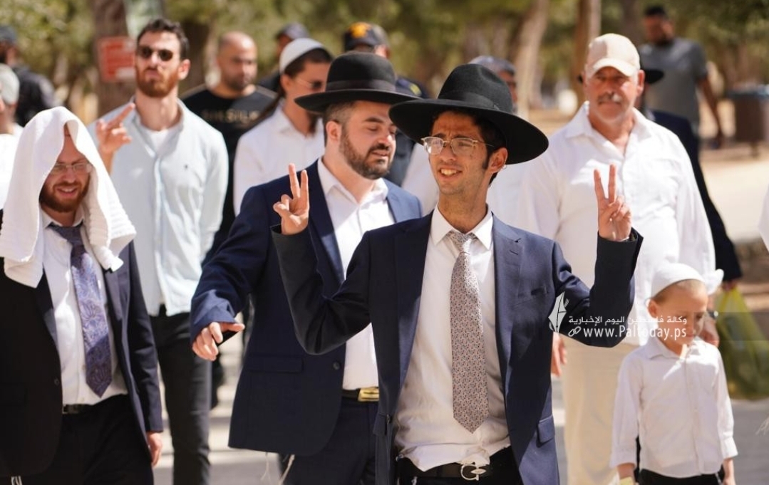 مستوطنون يقتحمون موقع “حومش” في نابلس ويعتدون على الفلسطينيين